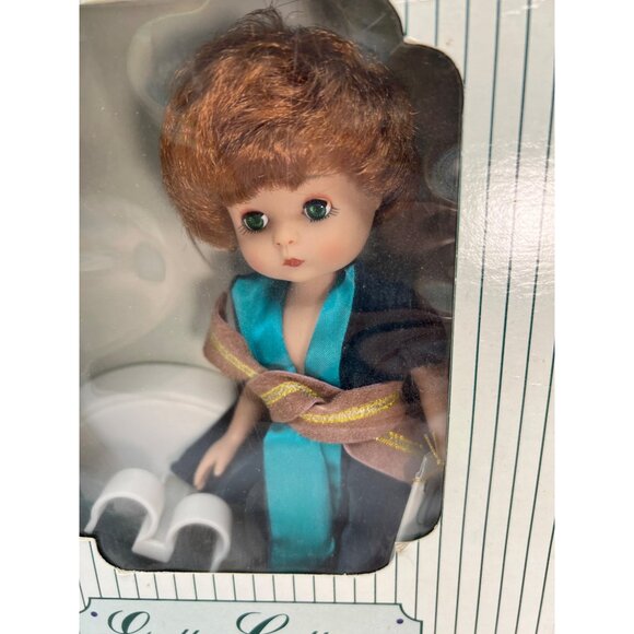 Effanbee Doll Story Book Series Peter Pan Doll W/ Stand Gallery Collection - Picture 2 of 3